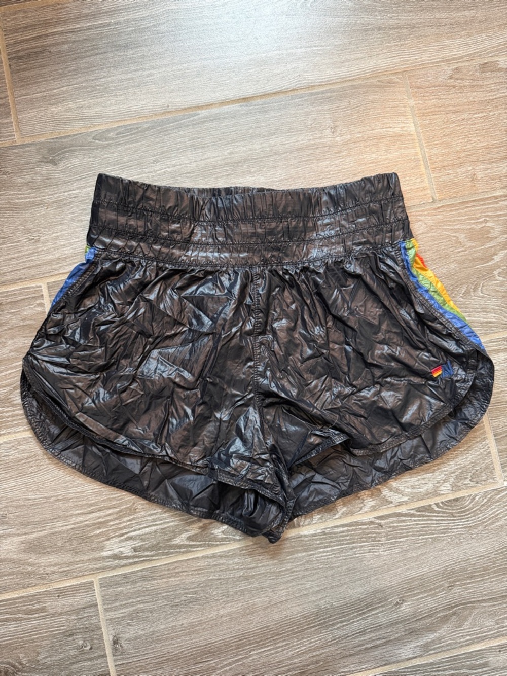 Aviator Nation Women’s Black high waisted Nylon board Shorts 5 stripe EUC